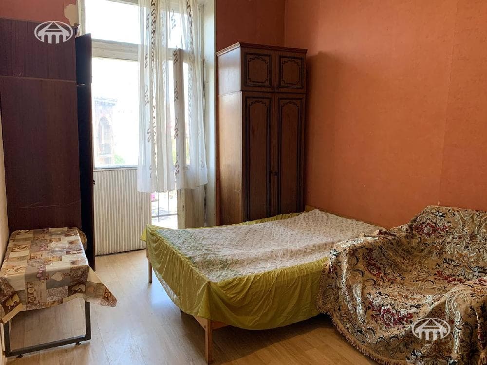 Apartment · 2 rooms · 72 m² · Kentron