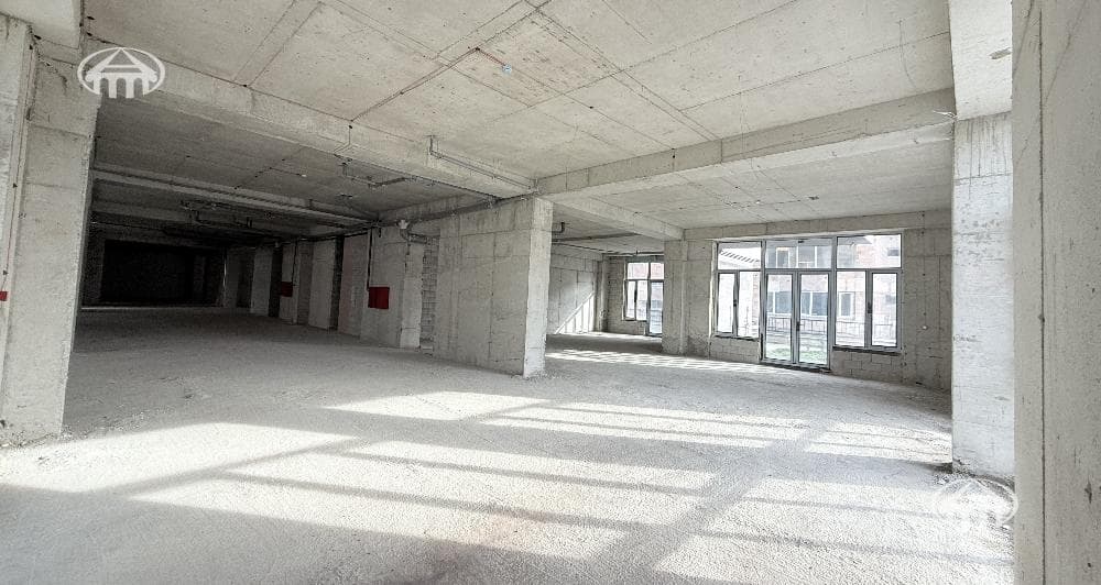 Retail · 748 m² · Arabkir