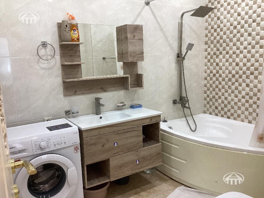 Բնակարան · 3 սեն. · 83 մ² · Դավթաշեն