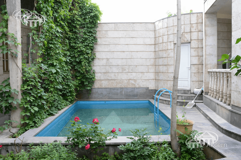 Mansion · 7 rooms · 560 m² · Kentron