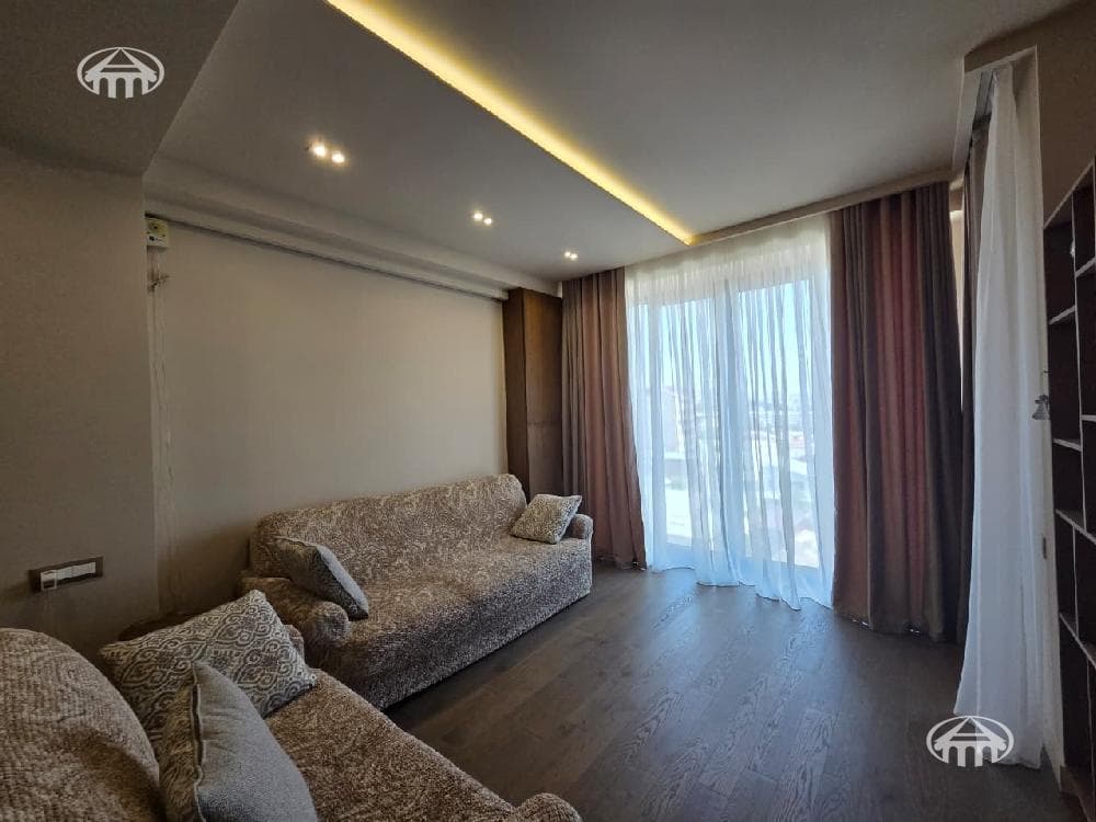 Квартира · 4 комн. · 131 м² · Арабкир