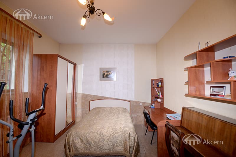 Особняк · 5 комн. · 270 м² · Канакер-Зейтун