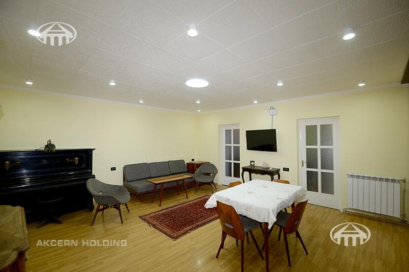 Apartment · 4 rooms · 102 m² · Kentron