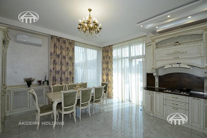 House · 6 rooms · 567 m² · Ajapnyak