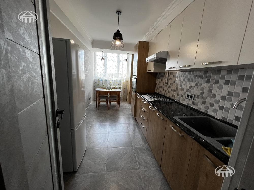 Apartment · 2 rooms · 70 m² · Arabkir