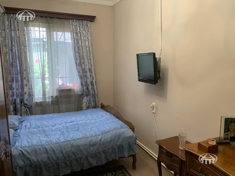 House · 84 m² · Erebuni