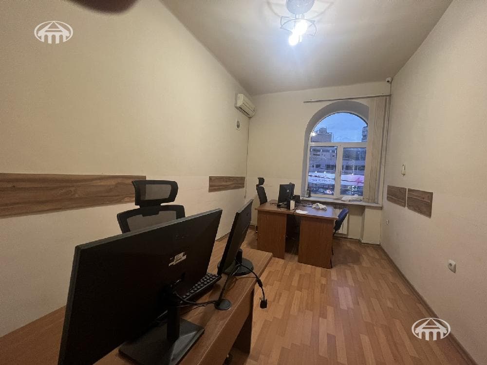 Офис · 200 м² · Арабкир
