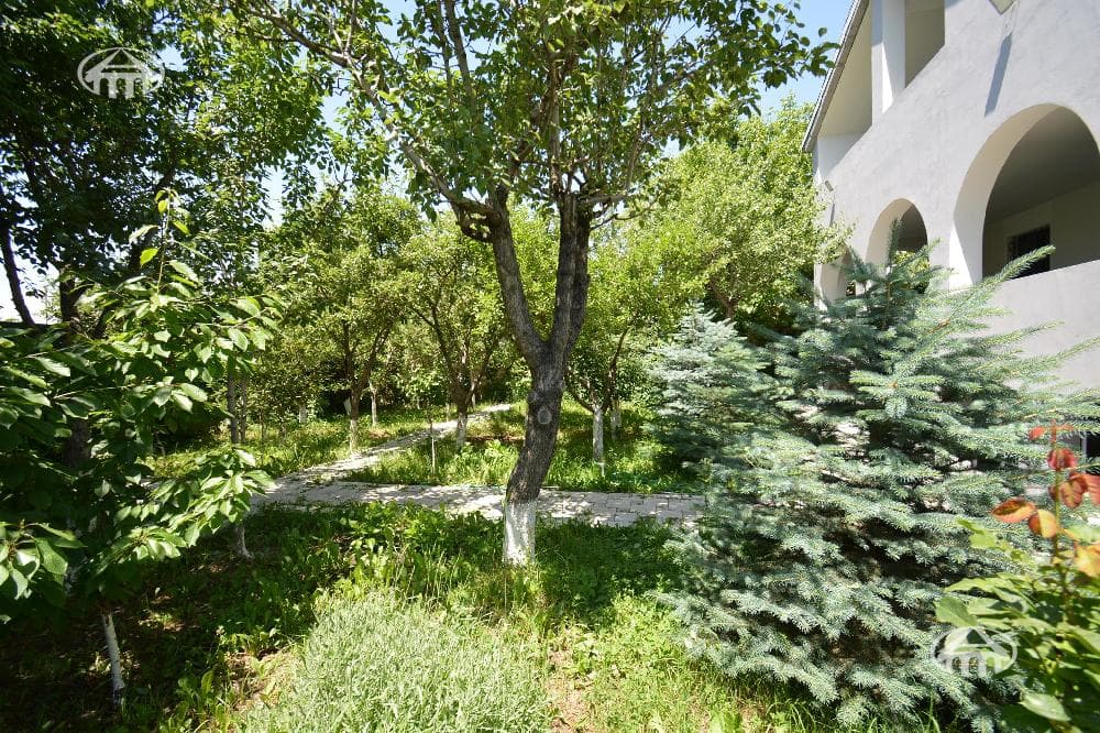 Особняк · 4 комн. · 272 м² · Птгни
