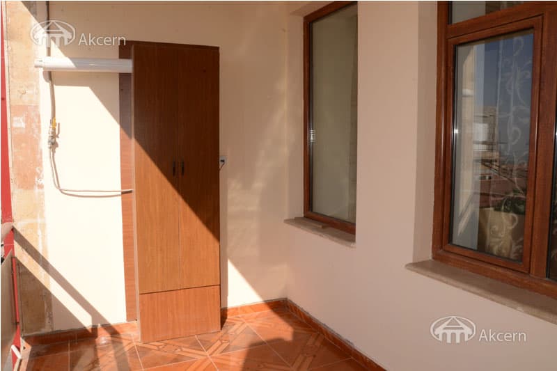 Apartment · 3 rooms · 91 m² · Kentron