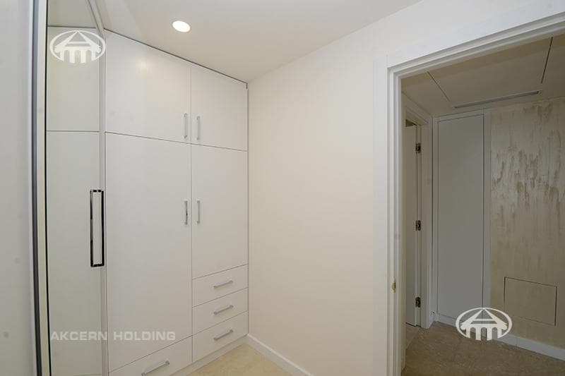 Mansion · 6 rooms · 1,022 m² · Kentron