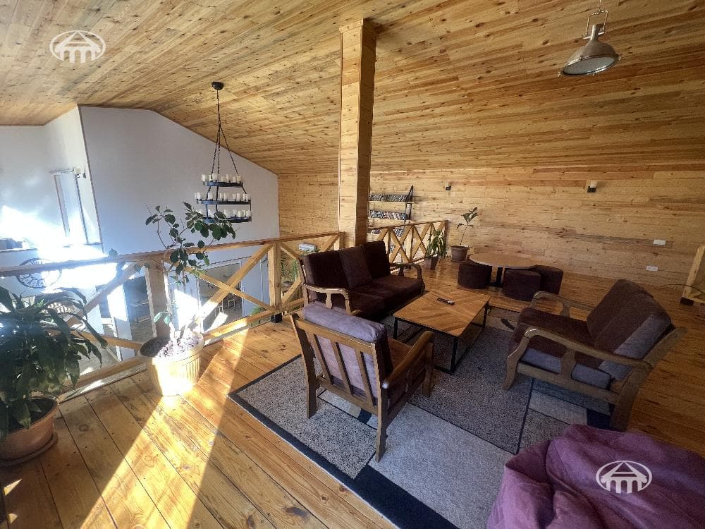 Hotel · 9 rooms · 1,200 m² · Djrvej