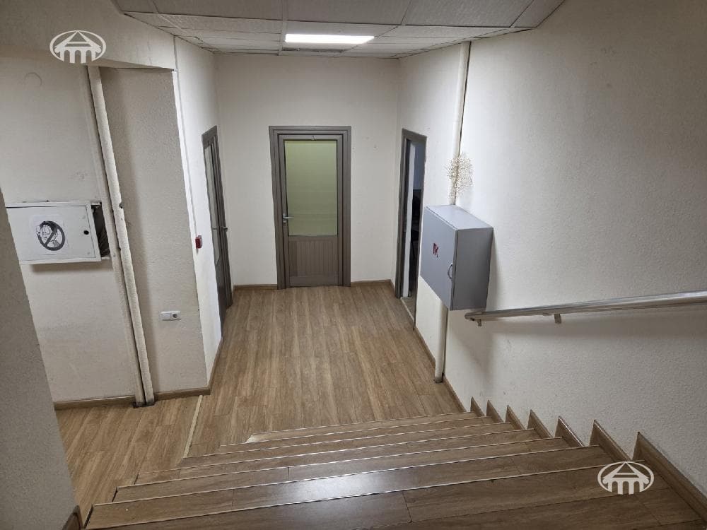 Office · 107 m² · Kentron