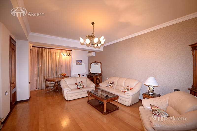 Квартира · 4 комн. · 186 м² · Кентрон