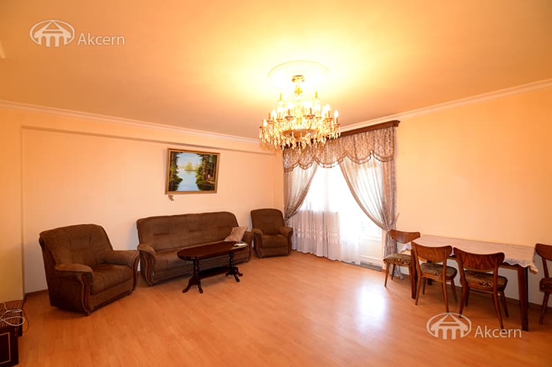 Առանձնատուն · 8 սեն. · 500 մ² · Արաբկիր