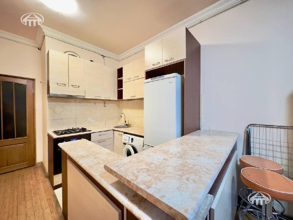 Квартира · 1 комн. · 38 м² · Кентрон
