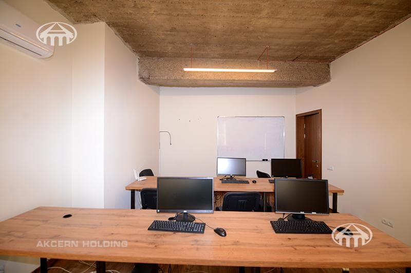 Office · 660 m² · Kentron