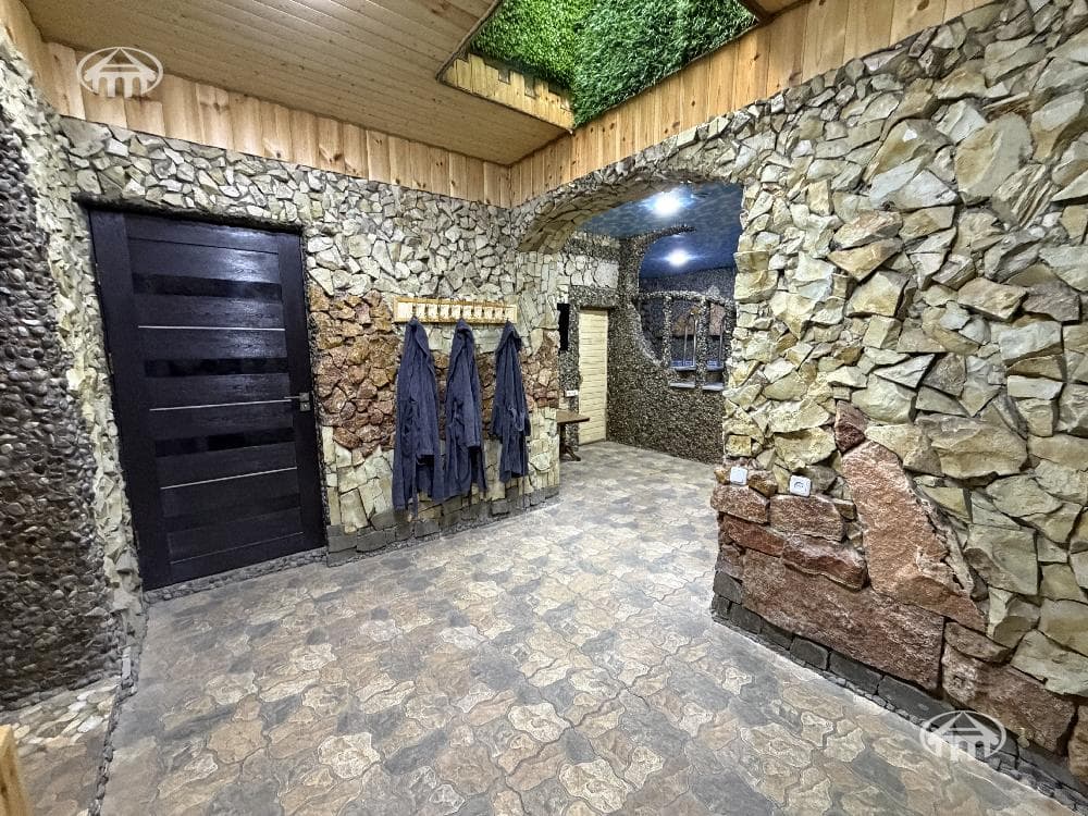 Hotel · 9 rooms · 380 m² · Shengavit