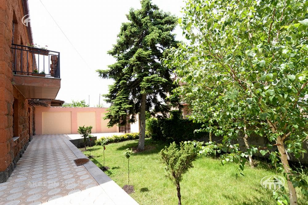Mansion · 4 rooms · 300 m² · Nork-Marash — photo 6 / 34