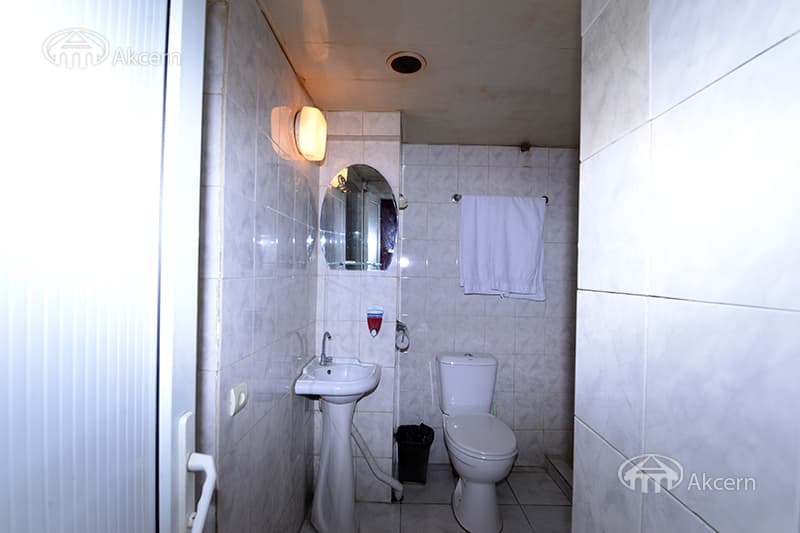 Hotel · 218 m² · Arabkir