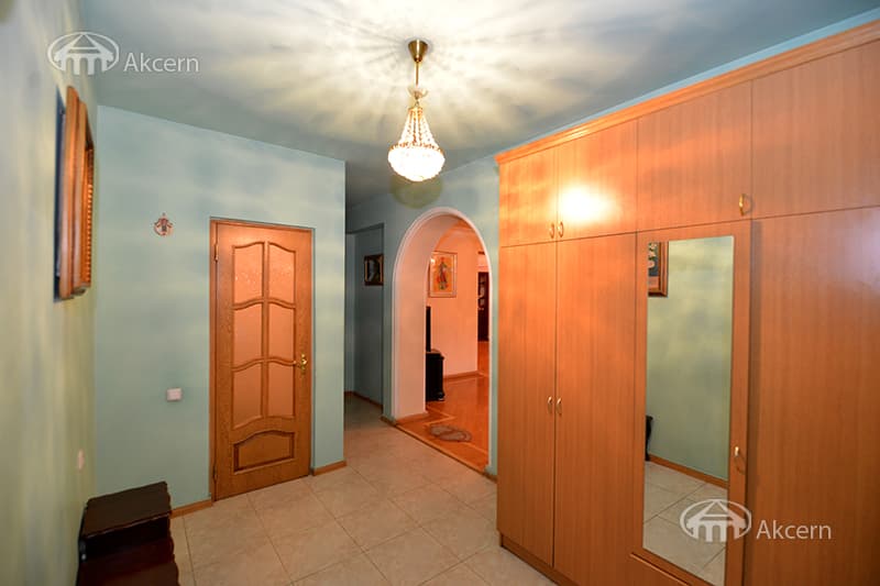 Apartment · 6 rooms · 234 m² · Arabkir