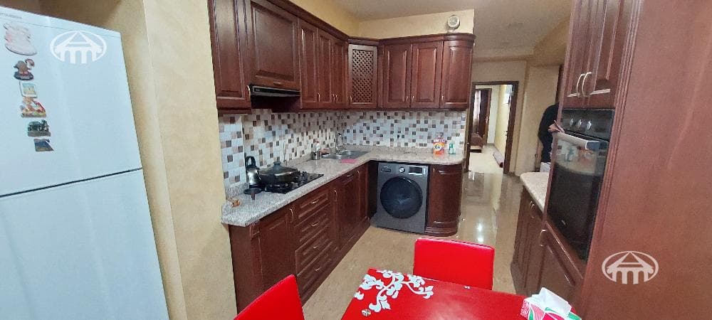 Квартира · 2 комн. · 72 м² · Арабкир