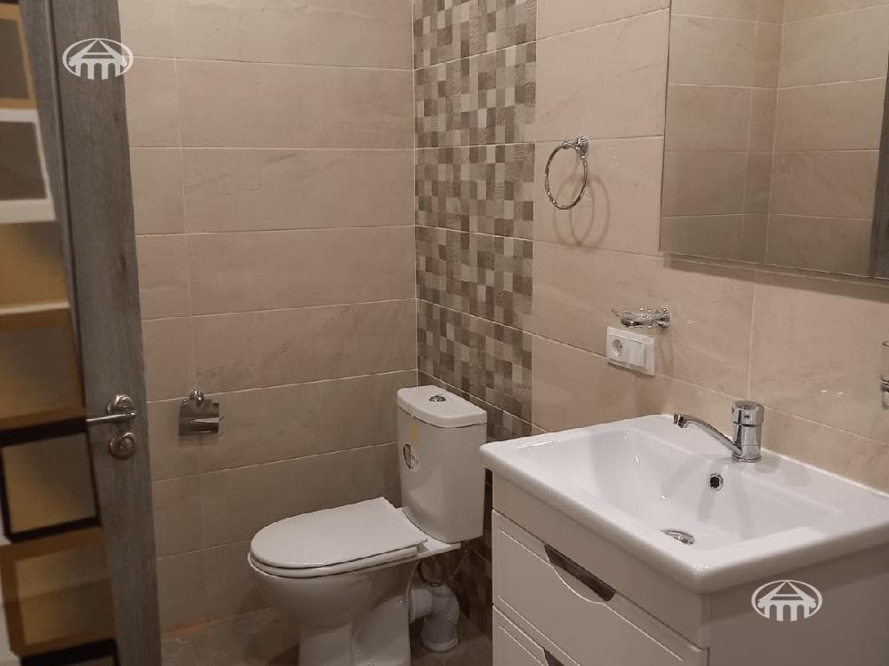Mansion · 6 rooms · 170 m² · Zovuni