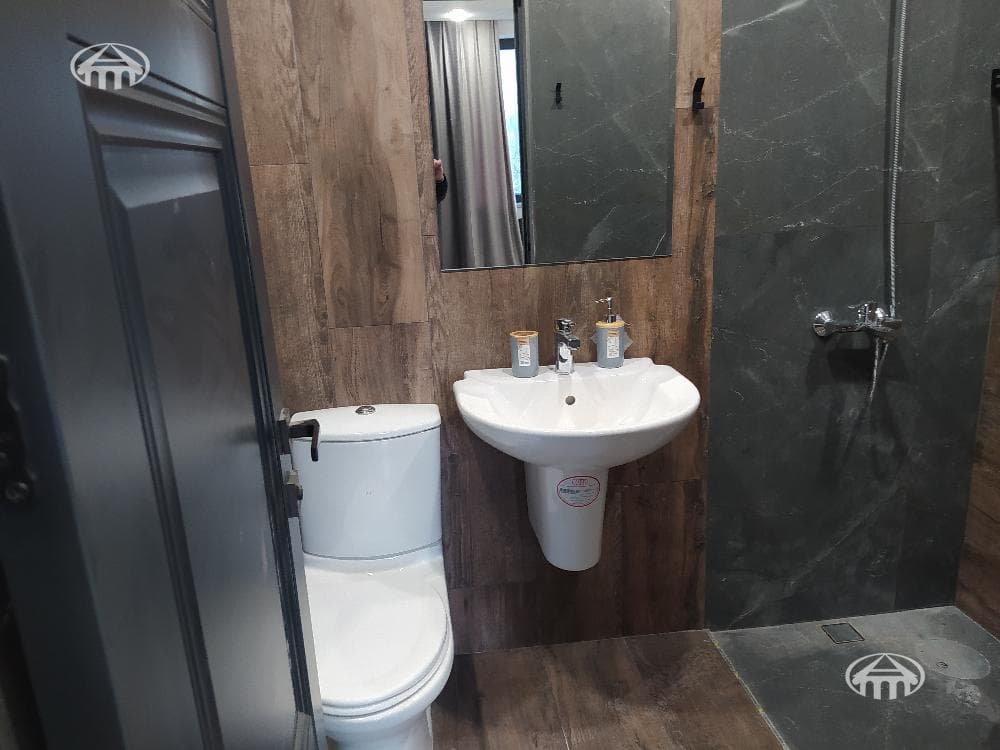 Mansion · 6 rooms · 198 m² · Kanaker-Zeytun