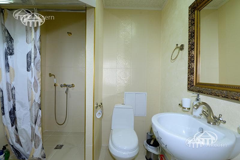 Отель · 5 комн. · 540 м² · Кентрон
