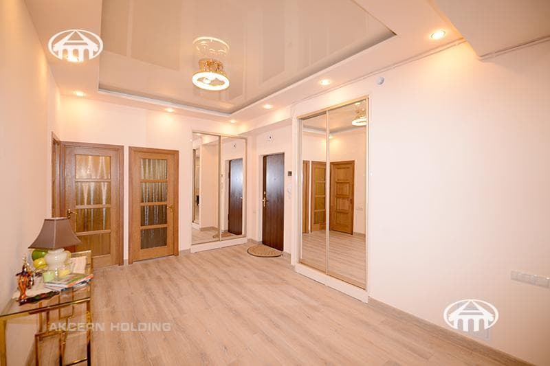 Квартира · 3 комн. · 135 м² · Кентрон