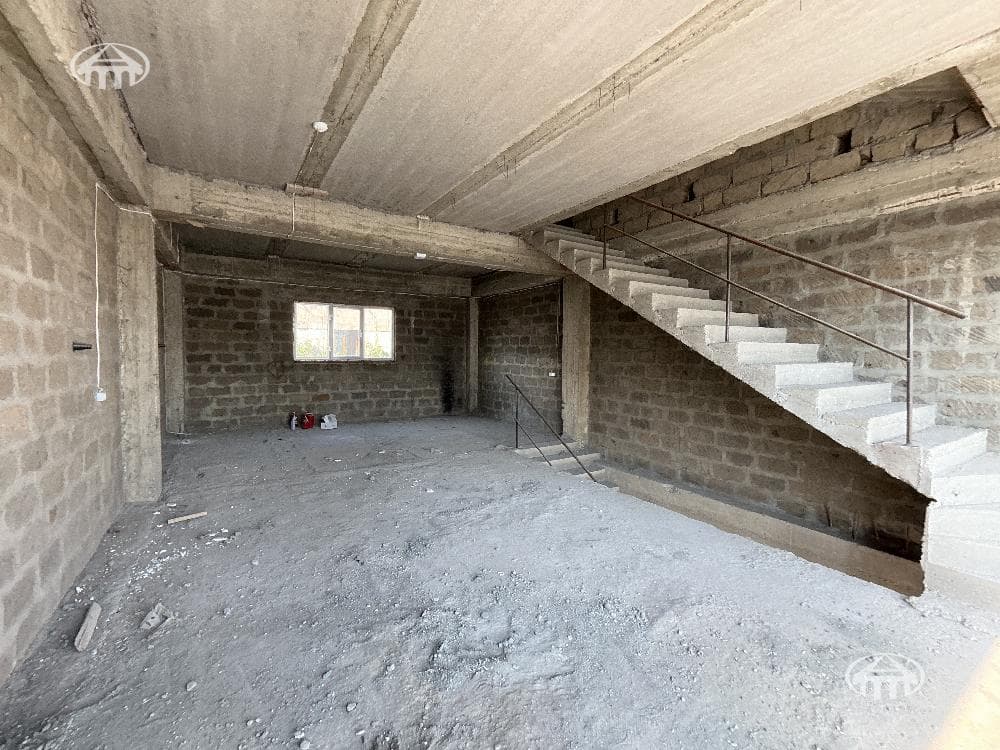 Խանութ · 130 մ² · Էրեբունի