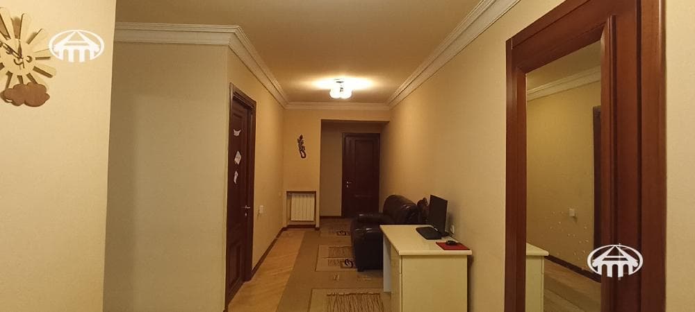 Բնակարան · 4 սեն. · 110 մ² · Կենտրոն