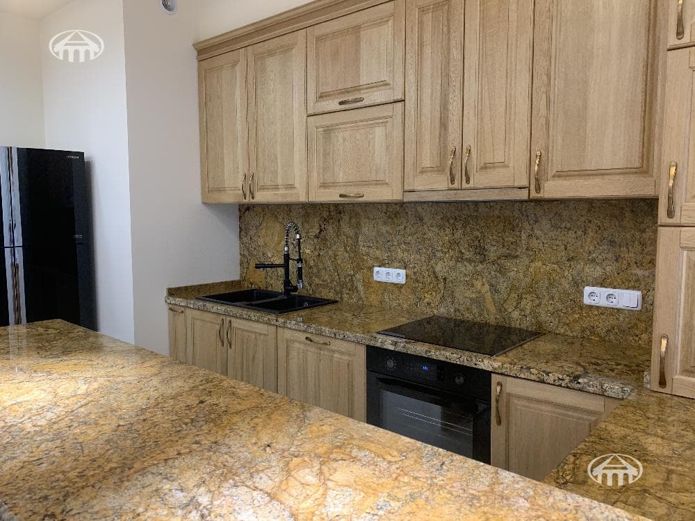 Квартира · 3 комн. · 95 м² · Кентрон