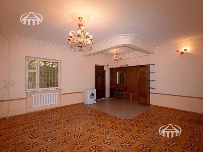 Առանձնատուն · 7 սեն. · 540 մ² · Աջափնյակ