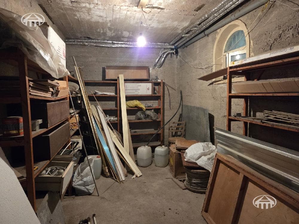 Mansion · 5 rooms · 296 m² · Djrvej