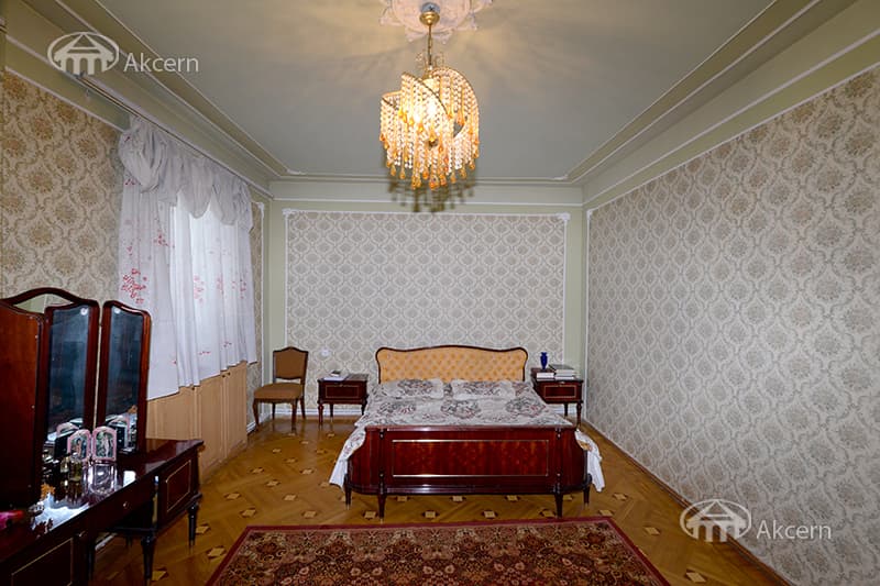 Особняк · 6 комн. · 600 м² · Нор Гехи