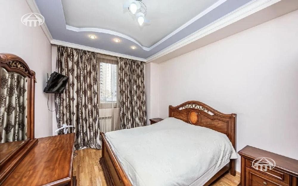 Բնակարան · 4 սեն. · 115 մ² · Կենտրոն