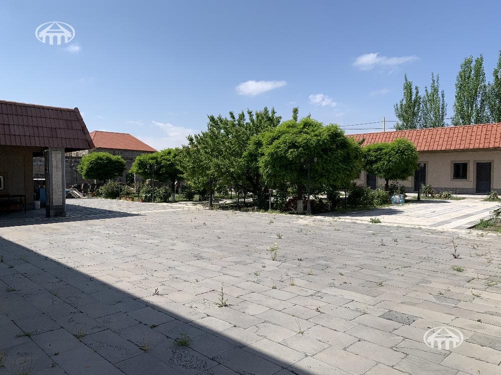 Отель · 9 комн. · 539 м² · Шенгавит