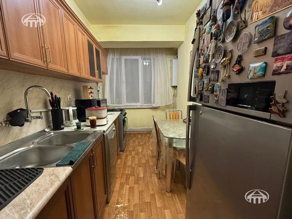 Квартира · 3 комн. · 84 м² · Давташен