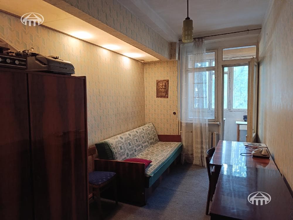 Apartment · 2 rooms · 77 m² · Kentron
