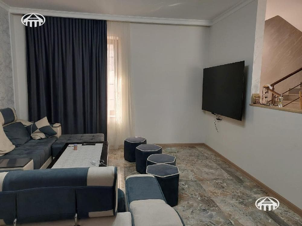 Mansion · 4 rooms · 113 m² · Zovuni