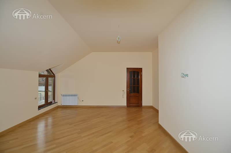 Офис · 285 м² · Кентрон