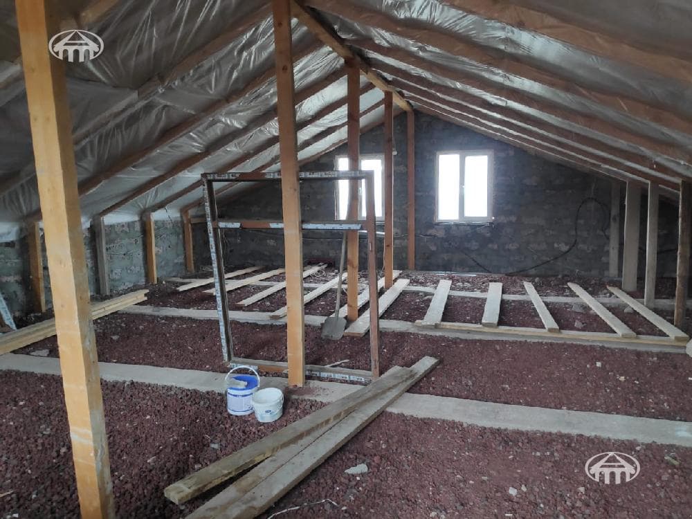Mansion · 3 rooms · 125 m² · Ptgni