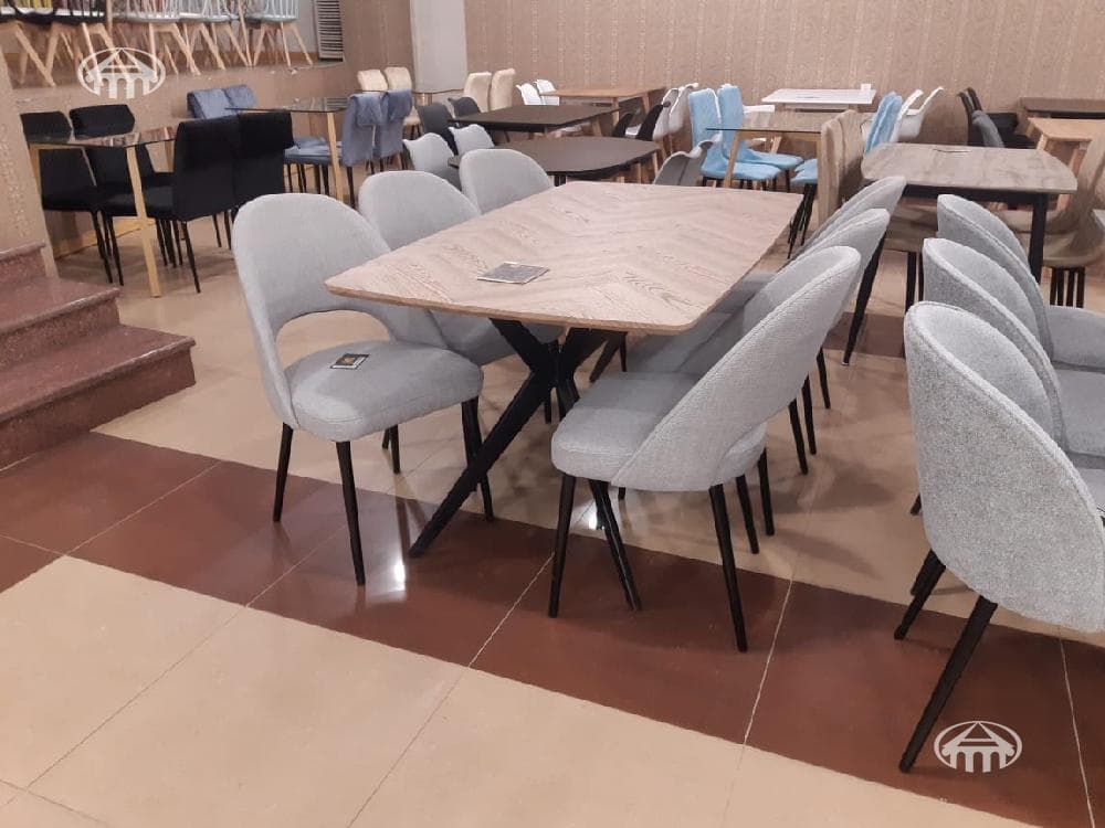 Retail · 3,376 m² · Parakar