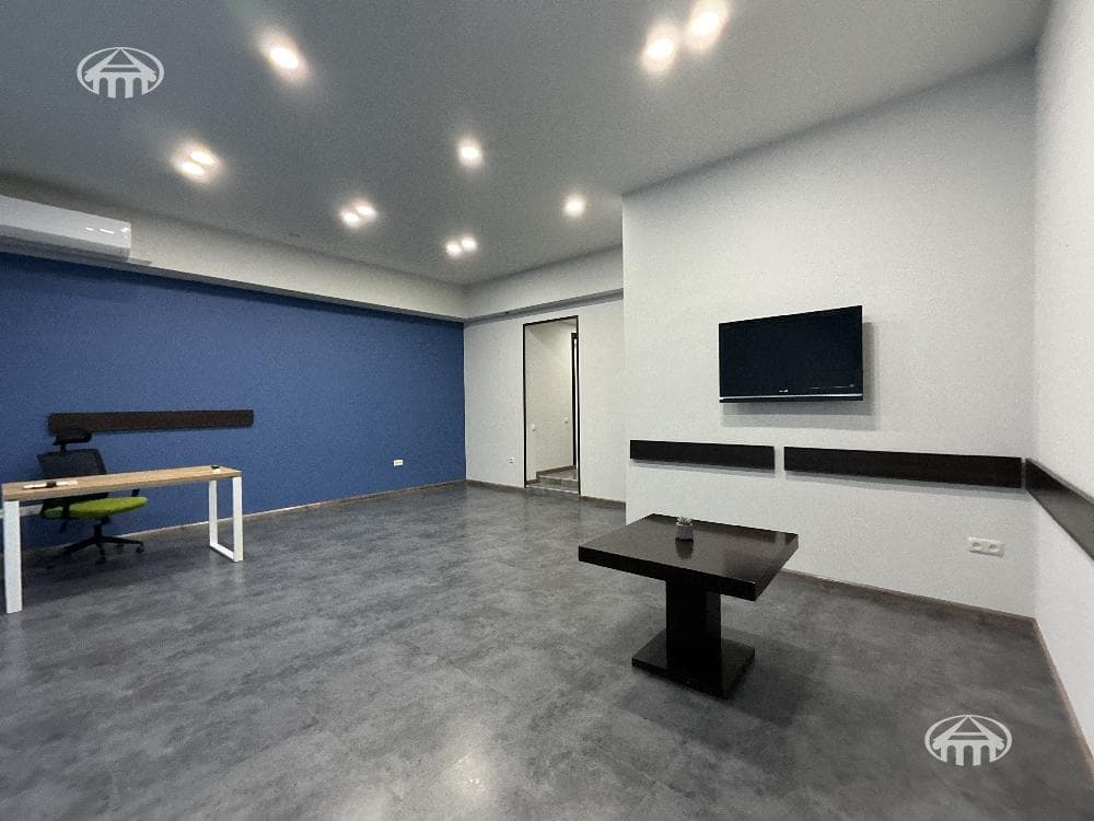 Office · 190 m² · Kentron