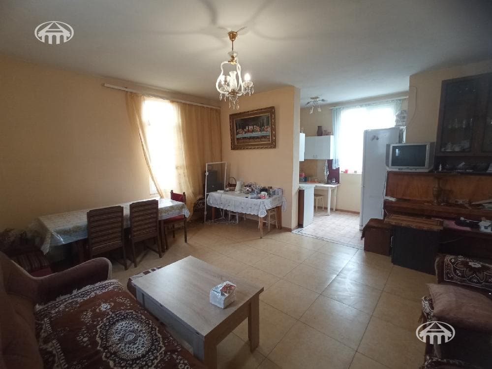 Mansion · 134 m² · Nor Achn
