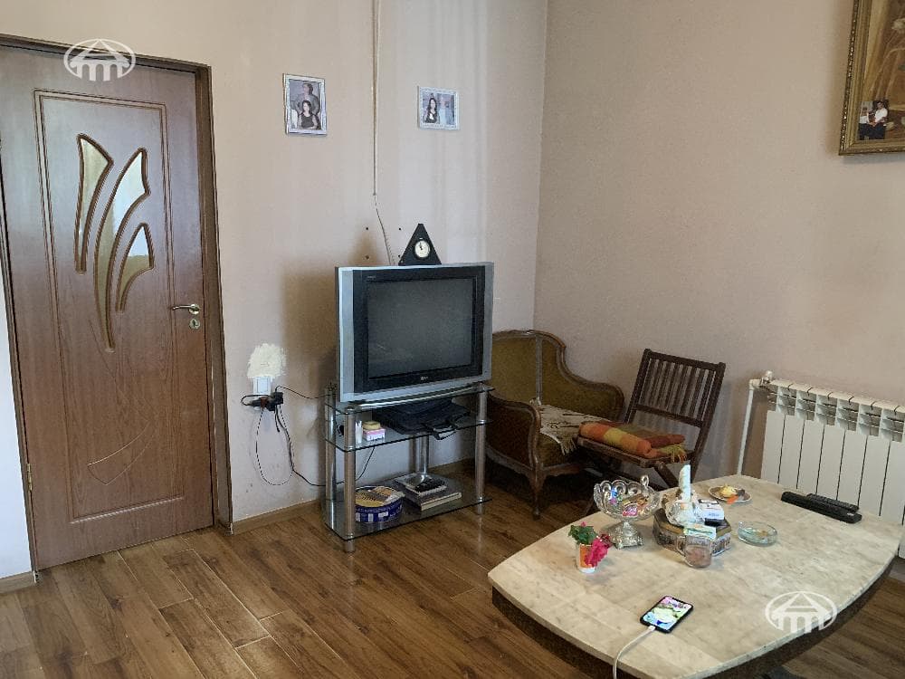 House · 84 m² · Erebuni