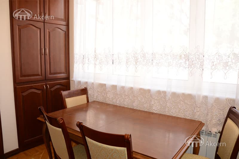 Квартира · 3 комн. · 94 м² · Кентрон