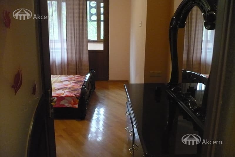 Квартира · 2 комн. · 70 м² · Кентрон