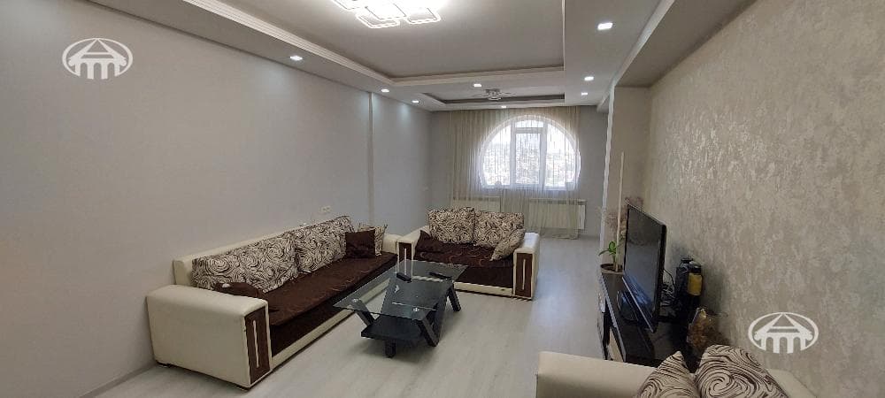 Apartment · 4 rooms · 94 m² · Avan