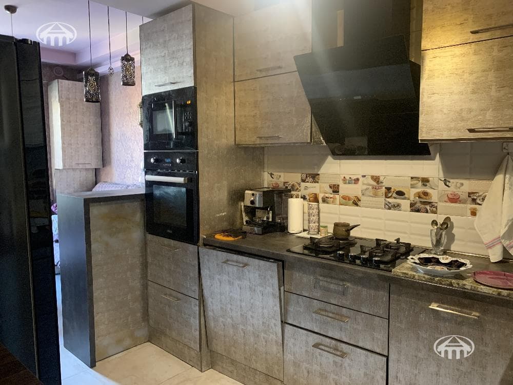 Apartment · 2 rooms · 55 m² · Kentron — photo 4 / 16
